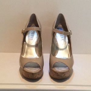 Nude Guess platform wedge size 6.5